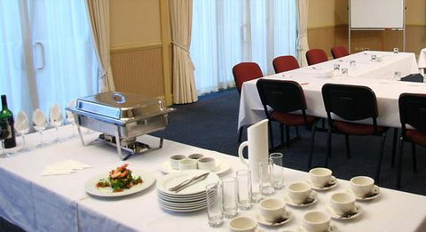Landmark Resort - Accommodation Whitsundays 2