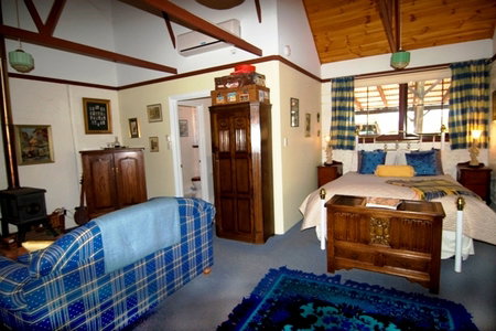 Hillside Country Retreat  - Accommodation Whitsundays 0