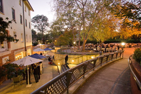 University House - Accommodation Whitsundays 2