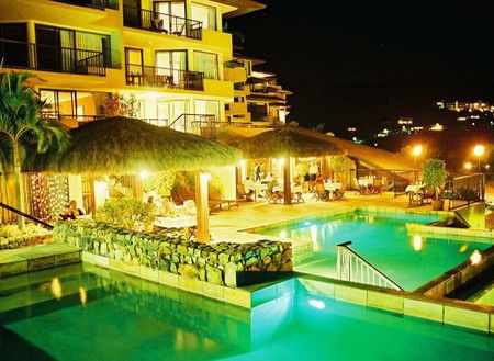 Waters Edge Resort - Accommodation Whitsundays 1