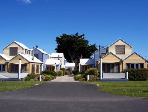 Rayville Boat Houses - Accommodation Whitsundays 1