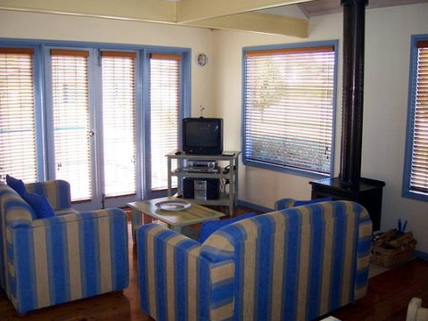 Rayville Boat Houses - Accommodation Whitsundays 3
