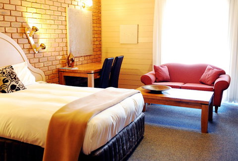 Quality Inn Colonial - Accommodation Whitsundays 3