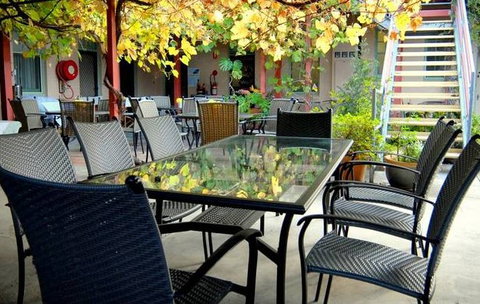 Abernethy Guesthouse - Accommodation Whitsundays 5