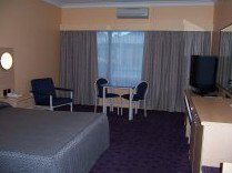 Albert Motel - Accommodation Whitsundays 2