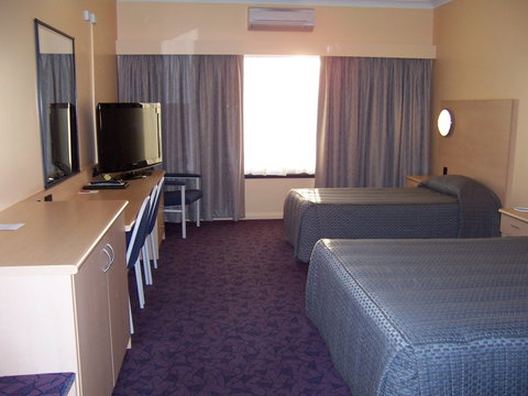 Albert Motel - Accommodation Whitsundays 3