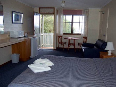 Lightkeepers Inn Motel - Accommodation Whitsundays 1