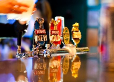 Harp Deluxe Hotel - Accommodation Whitsundays 1