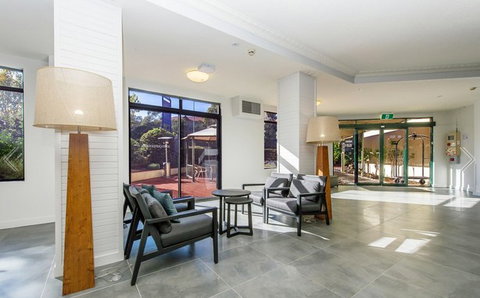 Alpha Hotel Canberra - Accommodation Whitsundays 1