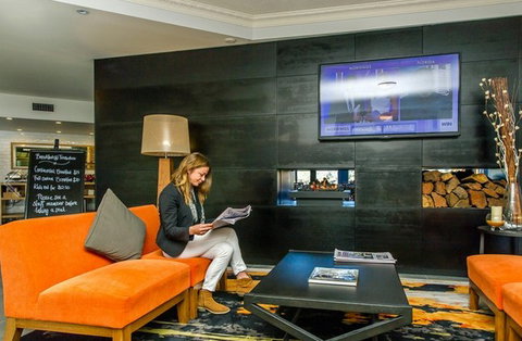Alpha Hotel Canberra - Accommodation Whitsundays 2