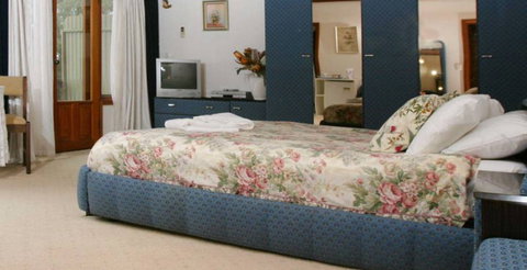 Chalet Swisse Spa Retreat - Accommodation Whitsundays 1