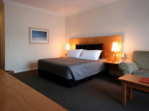 Comfort Inn The International - Accommodation Whitsundays 2