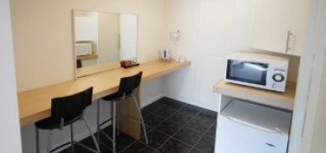 Comfort Inn The International - Accommodation Whitsundays 5