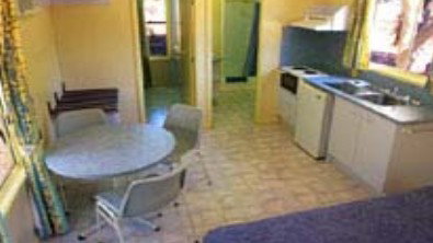 Outback Caravan Park - Accommodation Whitsundays 1