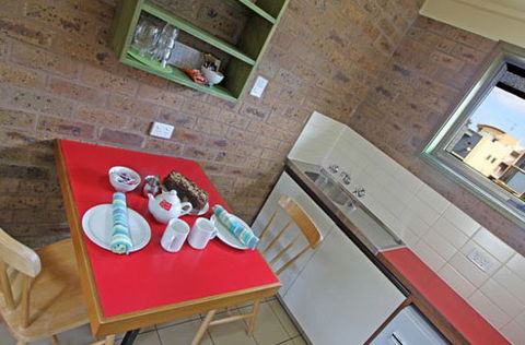 Great Ocean Road Beachfront Motel - Accommodation Whitsundays 2