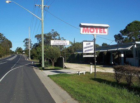 Sudden Comfort Motel - Accommodation Whitsundays 0
