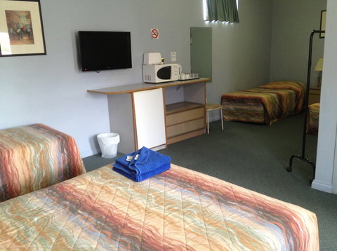 City West Motel - Accommodation Whitsundays 5