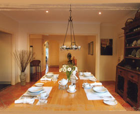 Ellis B And B - Accommodation Whitsundays 1