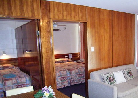 Motel Carnarvon - Accommodation Whitsundays 1