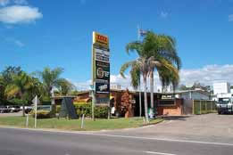 Queens Beach Motor Hotel - Accommodation Whitsundays 0