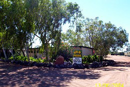 Threeways Roadhouse Tourist Park - Accommodation Whitsundays 0