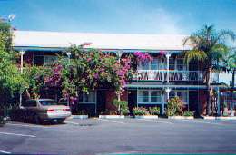 Mineral Sands Motel - Accommodation Whitsundays 0