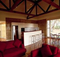 The Menzies Retreat - Accommodation Whitsundays