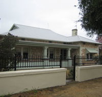 Naracoorte Cottages - MacDonnell House - Accommodation Whitsundays