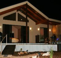 Pike River Luxury Villas - Accommodation Whitsundays