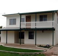 Louth Bay Holiday Apartment - Accommodation Whitsundays
