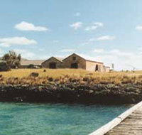 Mt Dutton Bay Woolshed Hostel - Accommodation Whitsundays