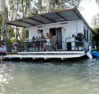 The Murray Dream Self Contained Moored Houseboat