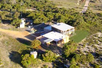 Shboo Shelly Beach Lodge - Accommodation Whitsundays 1