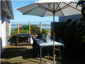 Coorong Waterfront Retreat - Accommodation Whitsundays 4