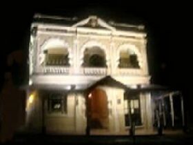 Empire Hotel - Accommodation Whitsundays 0
