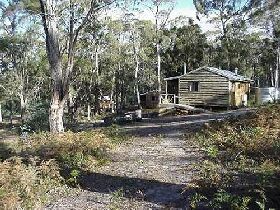 Gumleaves - Accommodation Whitsundays 0