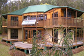 Niche - Southern Tasmanian Yoga Retreat Centre - Accommodation Whitsundays 0