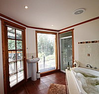 Love Grove Guest House - Accommodation Whitsundays