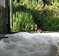 Escape To - Accommodation Whitsundays