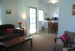 Giants' Table And Cottages - Accommodation Whitsundays 5