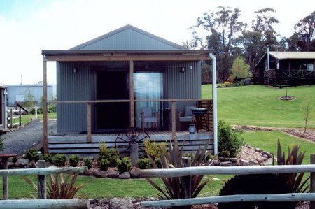 Duffys Self Contained Accommodation - Accommodation Whitsundays 3