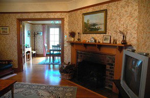 Hartzview Vineyard Homestead - Accommodation Whitsundays 2