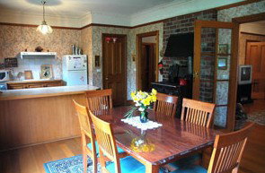 Hartzview Vineyard Homestead - Accommodation Whitsundays 5