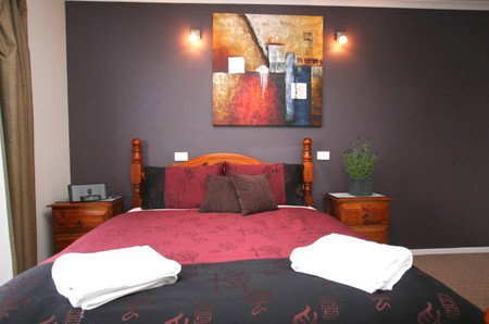 Oakley Place Townhouse - Tasmanian Short Stays - Accommodation Whitsundays 4