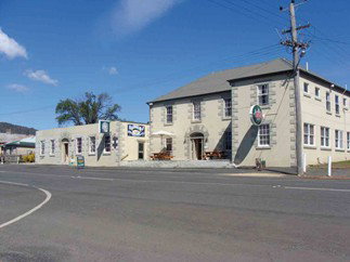 Fingal Hotel - Accommodation Whitsundays 1