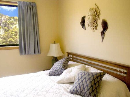 Burilda Waters - Accommodation Whitsundays 2