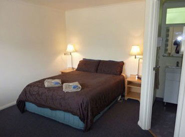 Silver Hills Motel - Accommodation Whitsundays 3