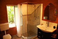 Cedar Park Rainforest Resort - Accommodation Whitsundays 1