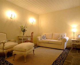 Montrose Of Ballarat - Montrose Cottage - Accommodation Whitsundays 0
