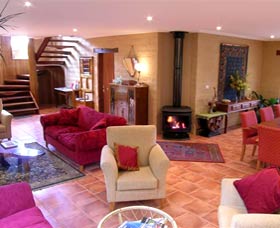 The Bawley Bed And Breakfast - Accommodation Whitsundays 0